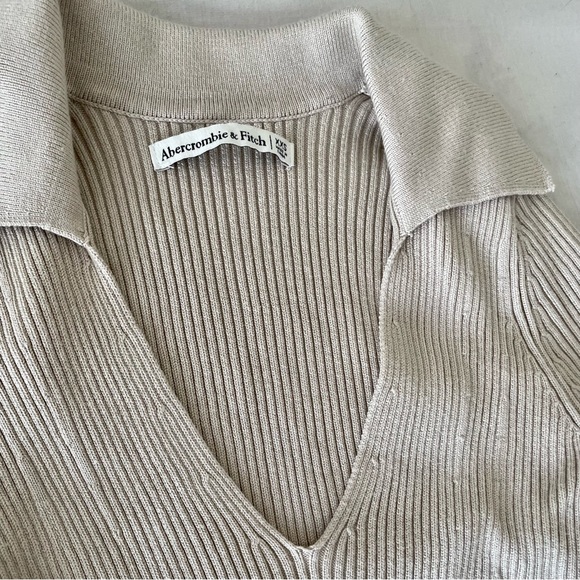 Elevated Ribbed Knit Polo - Picture 4 of 6